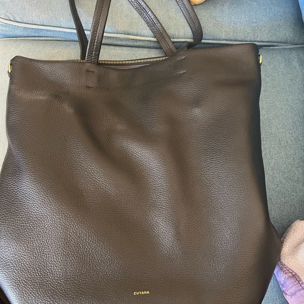 Cuyana black leather  large tote - Picture 4 of 9